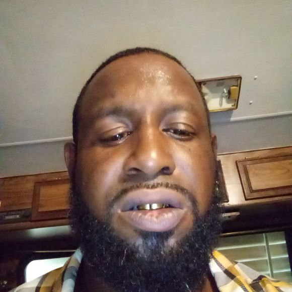 Meet your Posher, Travis - Picture 1 of 1